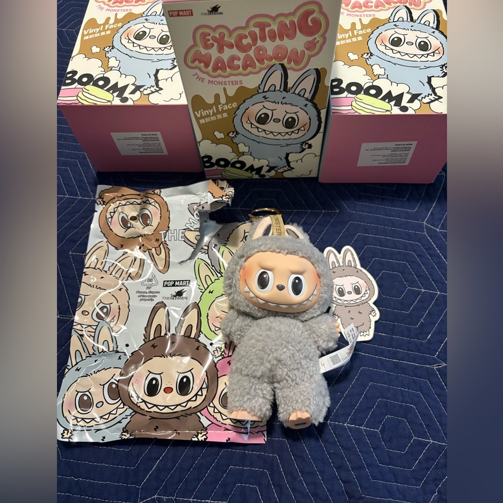 POP MART Exciting Macron The Monsters Labubu - Sesame Bean - Picture 2 of 6